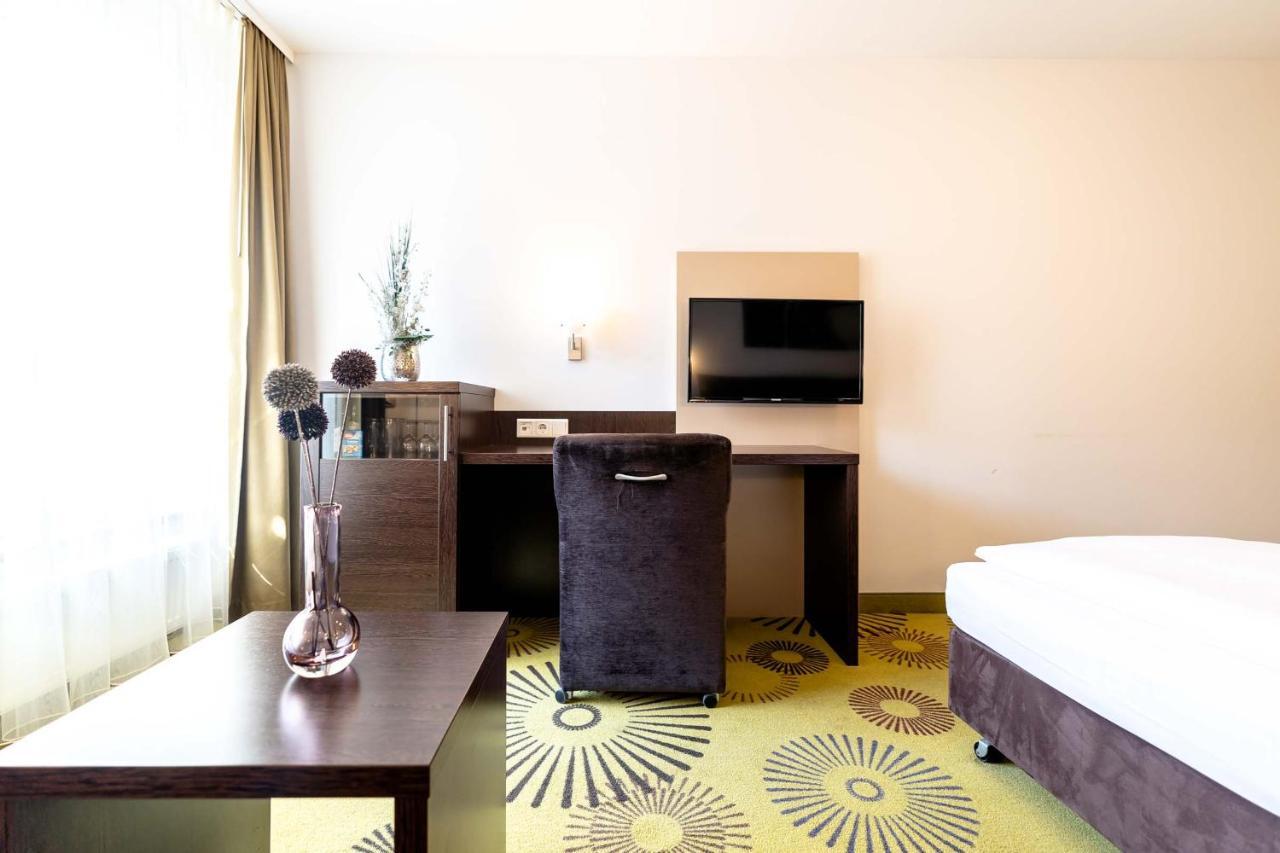 Altstadthotel Guesthouse Die Galerie إنغولشتات المظهر الخارجي الصورة