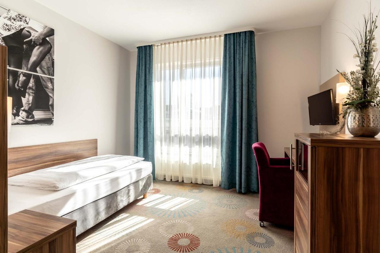 Altstadthotel Guesthouse Die Galerie إنغولشتات المظهر الخارجي الصورة